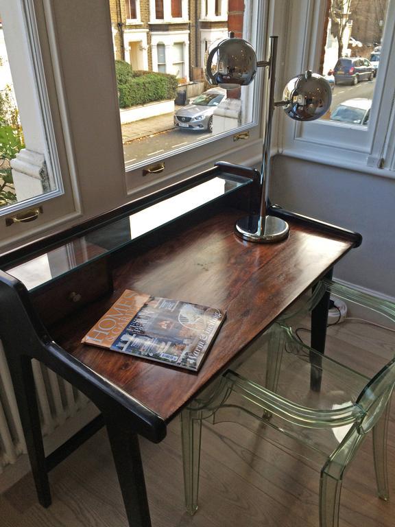 Sparkling Apartment In Kensington Olympia Londres Extérieur photo